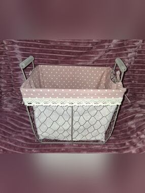 Chicken Wire Storage Basket with Blush Pink/White Liner